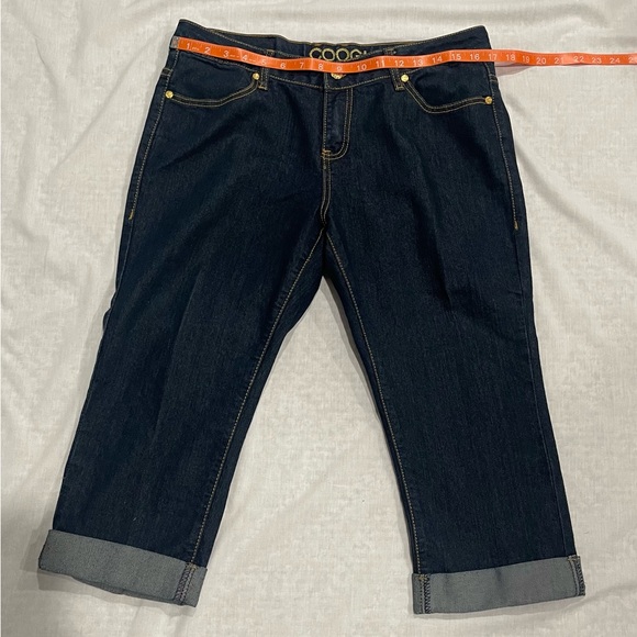 Women’s Coogi Jean Capris Size 13/14 - Picture 14 of 14